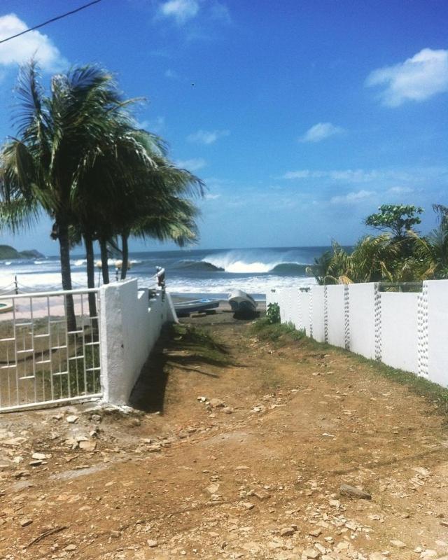 Bed and Breakfast Bananoz Surfhouse Transito Exteriér fotografie